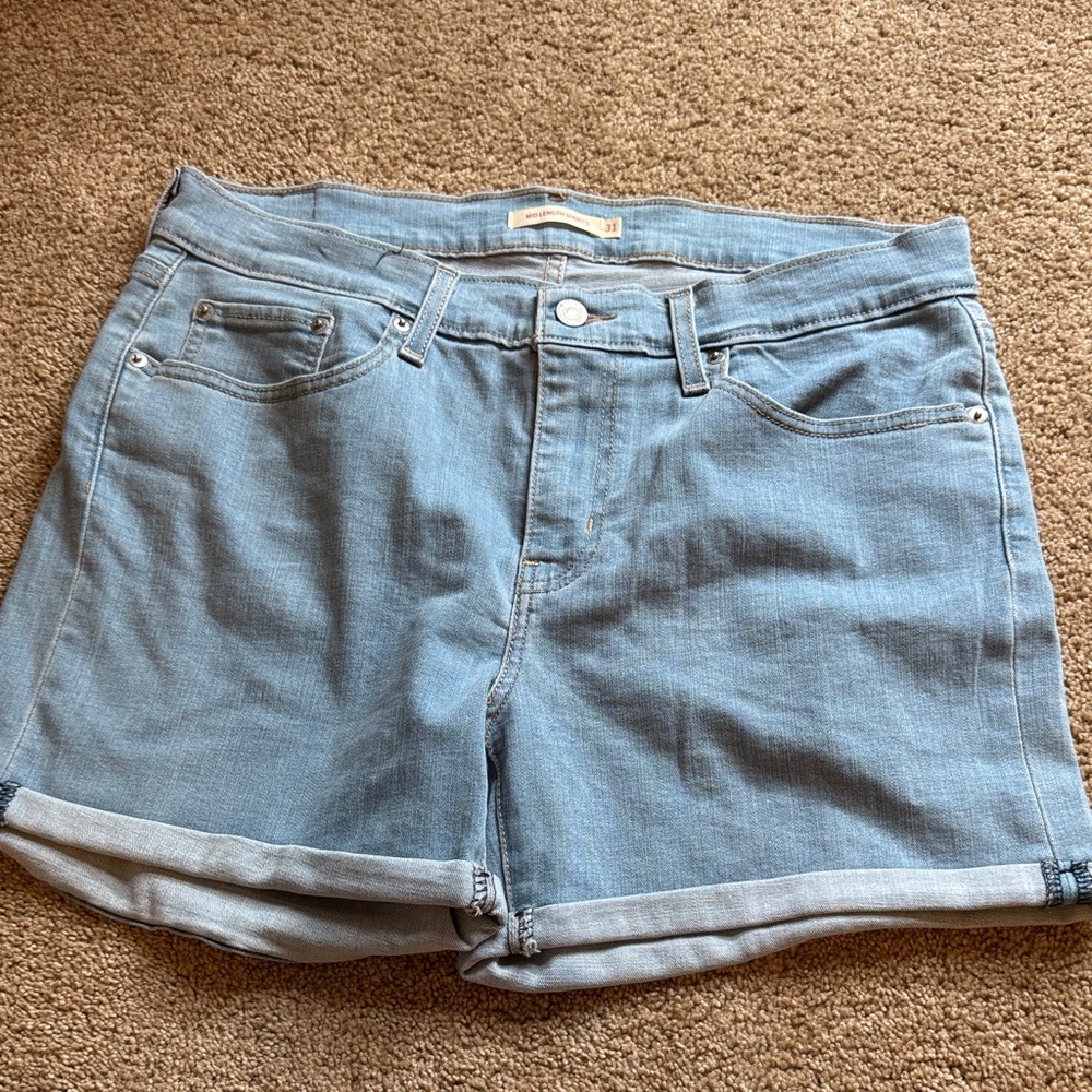 Signature by Levi Strauss Women's Light Blue Jean Shorts